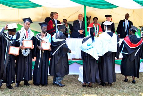 Kampala University graduation on today – 93.3 KFM