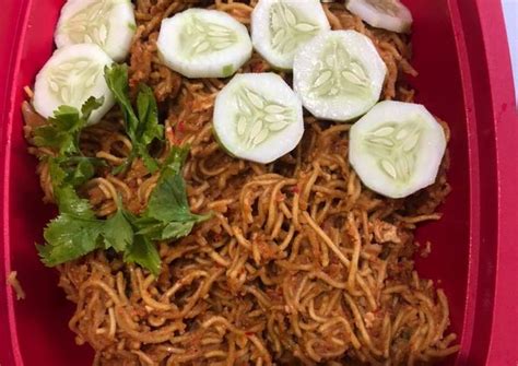 Resep Mie Kuning Goreng Mantul Oleh Dina Zulfri Yanti Cookpad