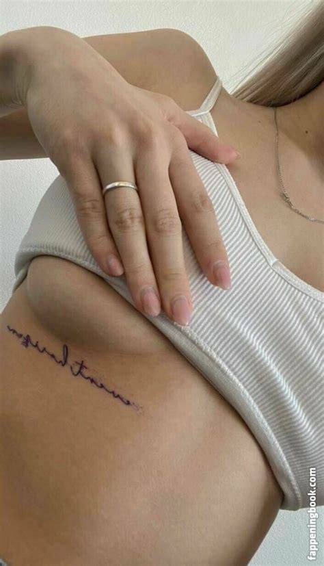 Nikogarni Nude OnlyFans Leaks Fappening FappeningBook