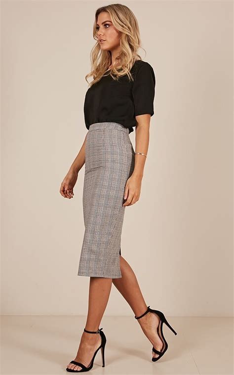 Director Skirt In Black Check Pencil Skirt Outfits Casual Pencil