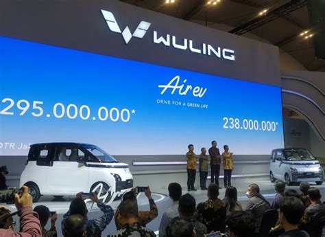 Wuling Tampilkan Kendaraan Listrik Pertamanya Di GIIAS 2022 SWA Co Id