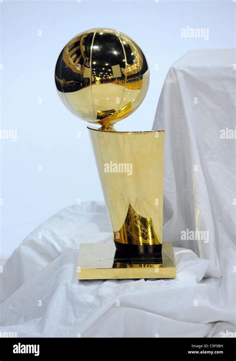 Larry Obrien Trophy Hi Res Stock Photography And Images Alamy