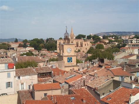 Meilleures Choses Faire Salon De Provence Souvenirs Vacances