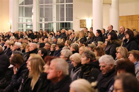 Zagrebačka nadbiskupija Nadbiskup Kutleša predvodio misno slavlje