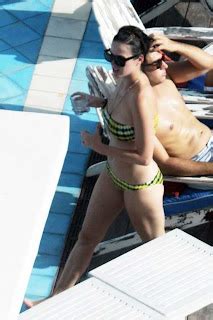 Softly Temperature 50 PHOTOS Katy Perry Displays A Colorful Bikini In