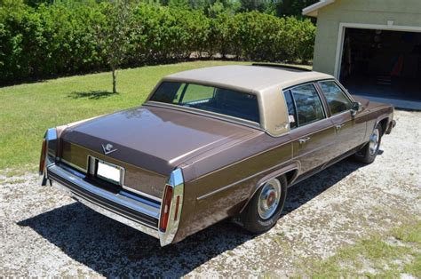 1980 Cadillac DeVille - Information and photos - MOMENTcar