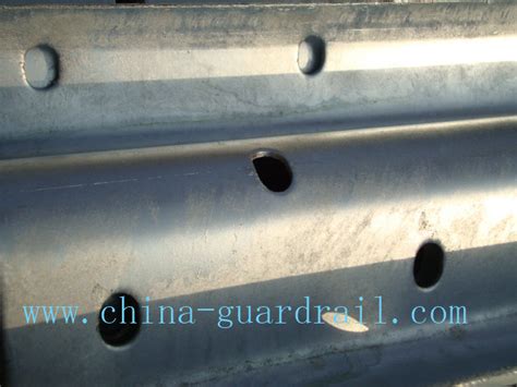 Road Safety Hot Dip Galvanized Defensas Flexibles Metal Beam Crash