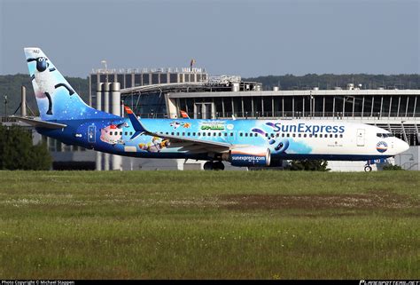 TC SNU SunExpress Boeing 737 8HC WL Photo By Michael Stappen ID