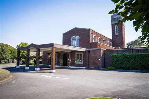 Southend Crematorium Funeral Videography - VW Camper Van Hearse