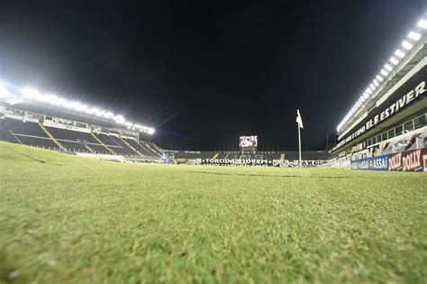 Santos V Aproveitamento Em Casa Despencar Sem A Torcida Presente Na