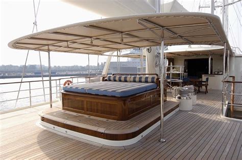 Yacht ATHENA, Royal Huisman | CHARTERWORLD Luxury Superyacht Charters