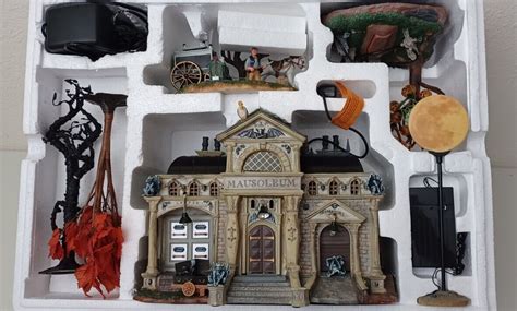 Lemax Spooky Town Rip Mausoleum Animated Sound Village Halloween Rare