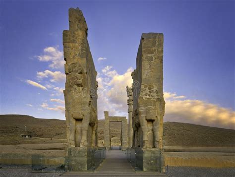 Persepolis horse statues stock photo. Image of sunset - 217794324