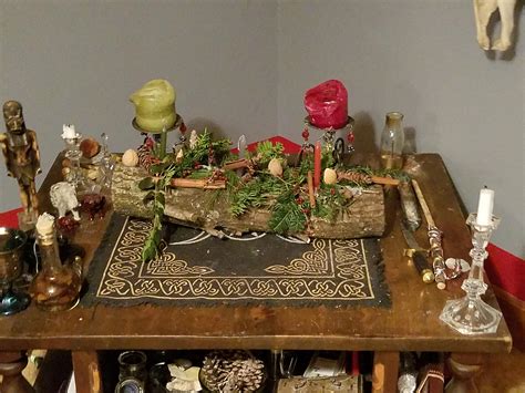 My Yule Log and Altar : r/Wicca