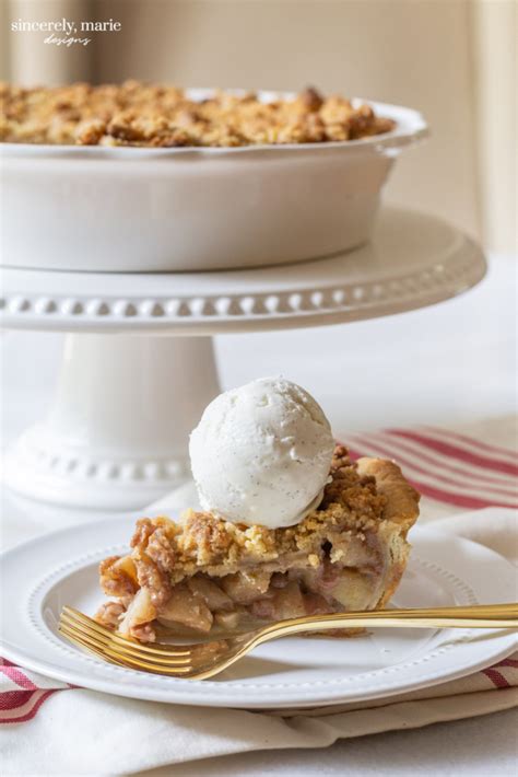 The Best Apple Streusel Pie Sincerely Marie Designs