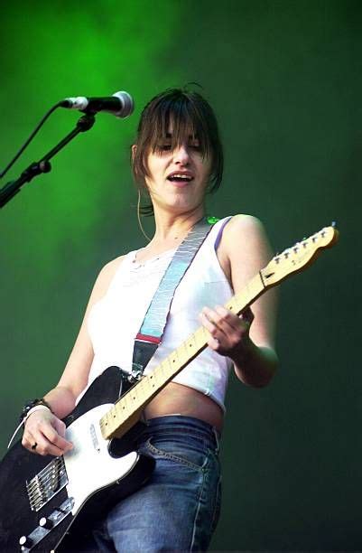 Justine Frischmann From Elastica Performs Live At Glastonbury Festival