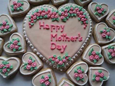 Mothers Day Cookies Heart Shaped With Royal Icing Mothers Day