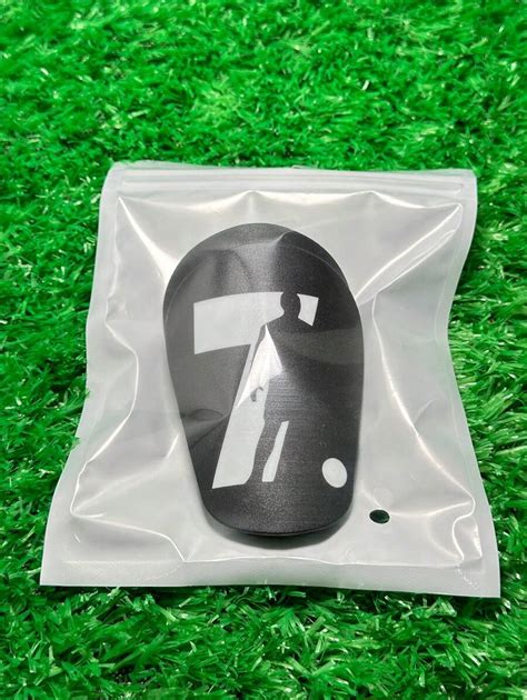 10*6cm Mini Soccer Shin Guards, Become The Best Backup On The Field ...