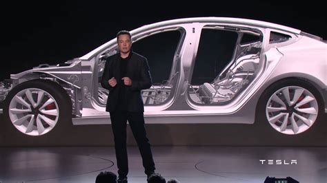 Tesla’s Elon Musk Gives Rivian Invaluable Advice On Manufacturing