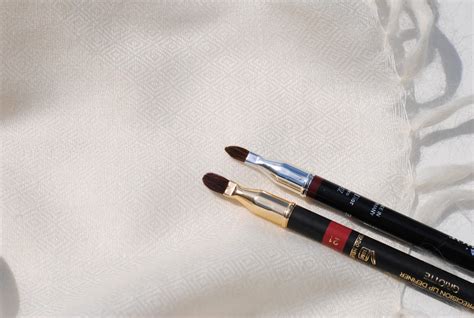 I AM A FASHIONEER: DIOR & CHANEL - LIP LINER