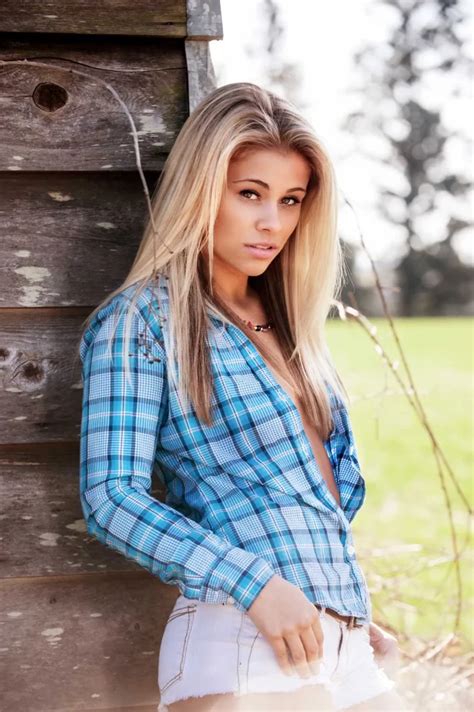 Paige Vanzant Sexy And Hot Bikini Pictures Inbloon
