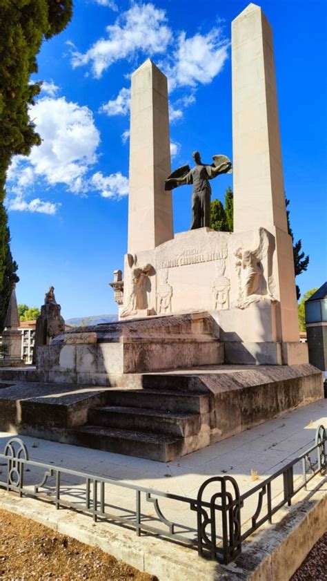 Cementerio De Alcoy Los Panteones M S Destados