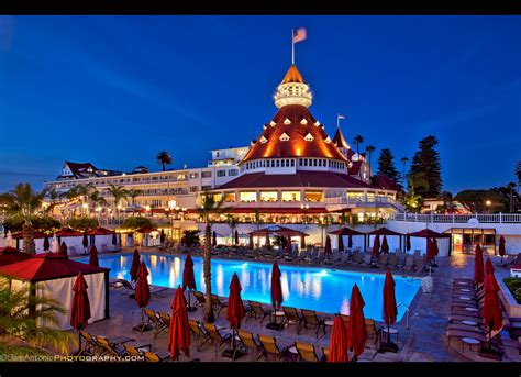 Looking For Some Christmas Spirit At The Hotel Del Coronado San Diego