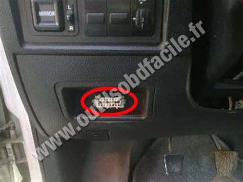 OBD Stecker In Geely CK 2011 Einfach Ihren Adapter Finden