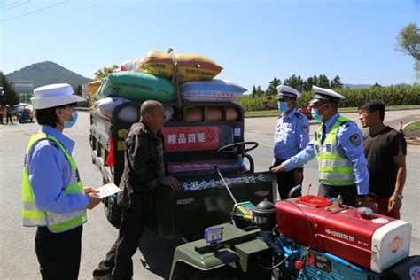 节日我在岗 通化交警坚守岗位，守护万家团圆澎湃号·政务澎湃新闻 The Paper