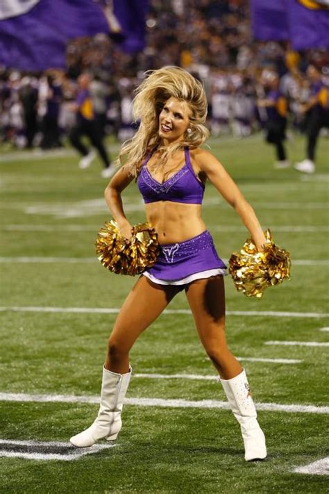 Dance and Cheer Girls: Minnesota Vikings Cheerleaders