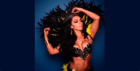 Las Sensuales Fotos De Ivonne Montero Luciendo Un Ajustado Bikini