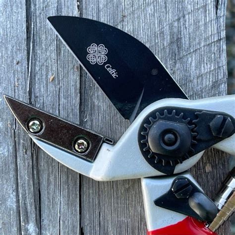 Anvil Pruner Quality Anvil Blade Shears The Celtic Farm