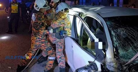 Video Dua Maut Kereta Bertembung Buletin Tv Malaysia