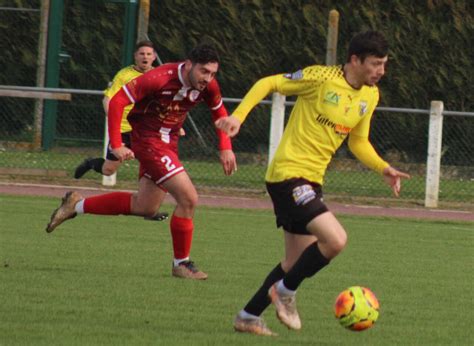 Football Dives Cabourg Villers Houlgate Et Lisieux Qualifi S En Coupe