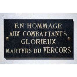 ImagesDéfense Plaque commémorative de la Résistance à la nécropole de