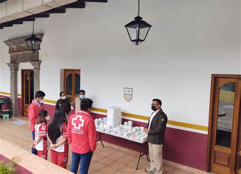 Representantes del INM Tlaxcala recibieron donación de medicamentos