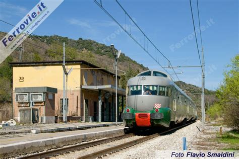 Ferrovie It Lungo I Binari Della Bella Italia Con L Arlecchino Di