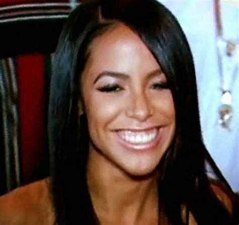 Aaliyah Angel Smile Aaliyah Aaliyah Hair Aaliyah Haughton