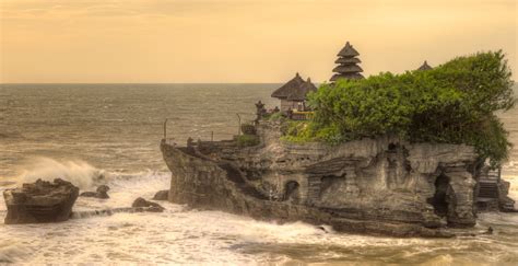 Bali Cliffside Mansion Hd Wallpaper