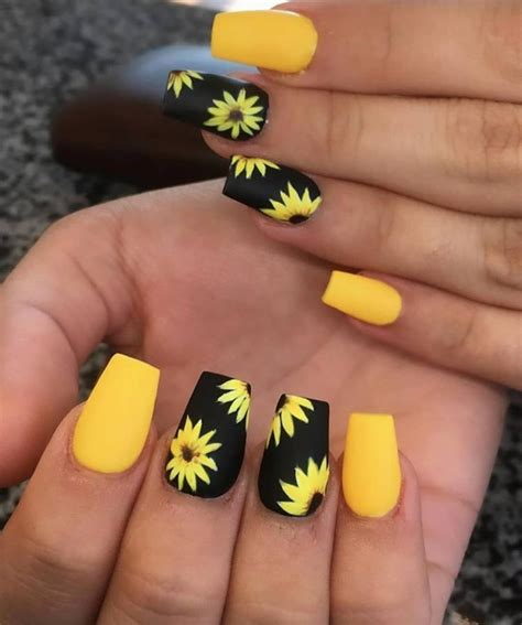 50 Amazing Sunflower Nail Designs For Summer Nails Short Acrylic