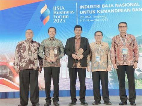 Luar Biasa Pertumbuhan Gemilang Industri Logam Dasar Baja Melaju