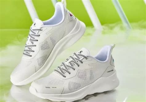 Кроссовки KELME sports shoes