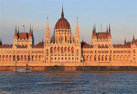 Il Parlamento Di Budapest