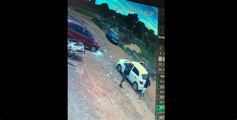 Jovem Atingido Tiro Na Boca Em Frente A Recicladora