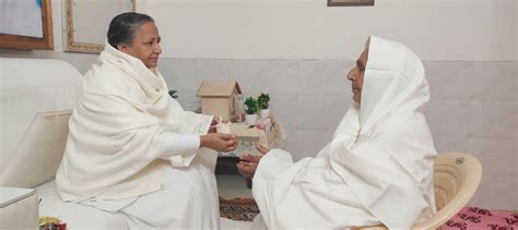 Brahmakumari Sisters Applied Tilak And Wished For The Long Life Of