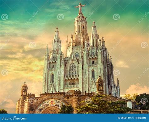 Iglesia Del Coraz N Sagrado De Jes S Establecido En La Cumbre Del