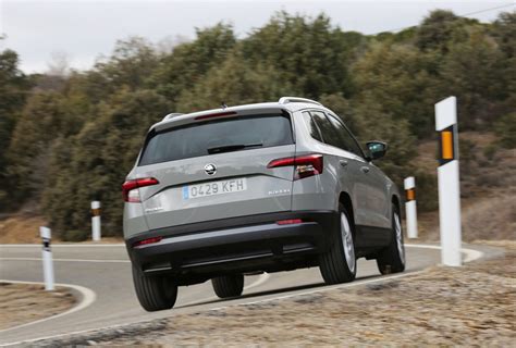 Prueba Skoda Karoq Tsi Cv Dsg Periodismo Del Motor