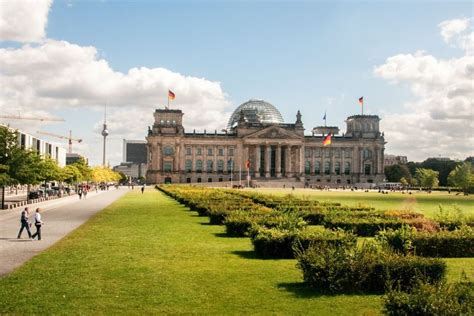 Berlin Hop On Hop Off Bus Tour Ticket