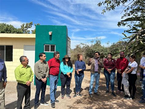 Juan de Dios Gámez recorre sindicaturas pone en marcha obras de