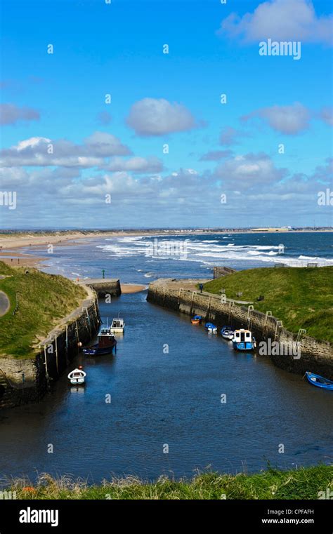 Seaton Sluice Harbor Stock Photo Alamy